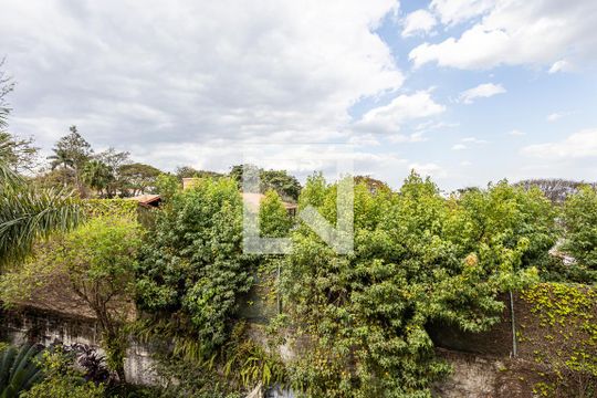 Sala - Vista de apartamento à venda com 2 quartos, 49m² em Alto de Pinheiros, São Paulo