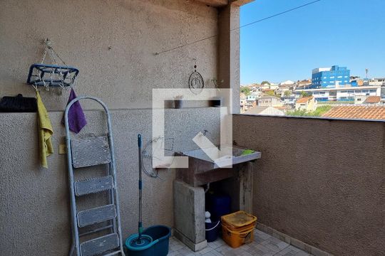 Lavanderia de casa para alugar com 4 quartos, 300m² em Parque Continental Ii, Guarulhos