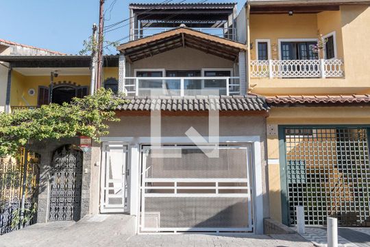 Fachada de casa para alugar com 4 quartos, 300m² em Parque Continental Ii, Guarulhos
