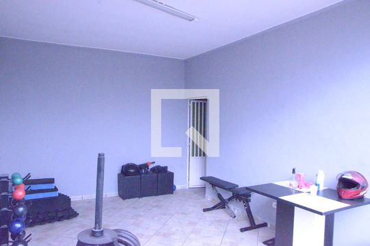 Garagem de casa à venda com 2 quartos, 85m² em Padroeira, Osasco
