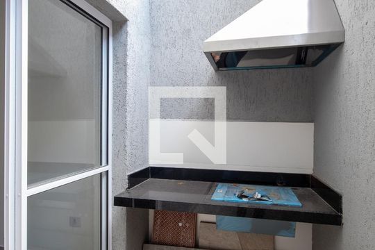 Churrasqueira de casa de condomínio à venda com 2 quartos, 67m² em Jaguaribe, Osasco