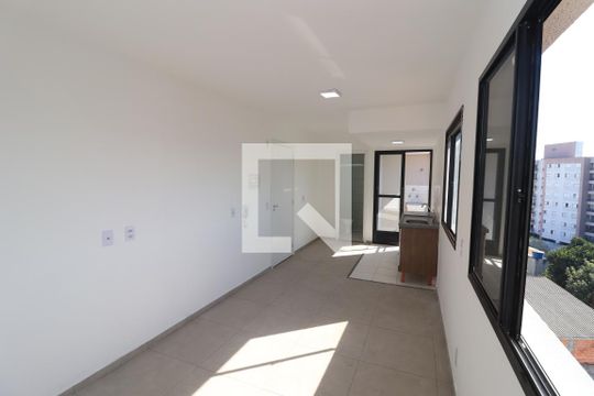 Apartamento para alugar com 1 quarto, 24m² em Vila Granada, São Paulo