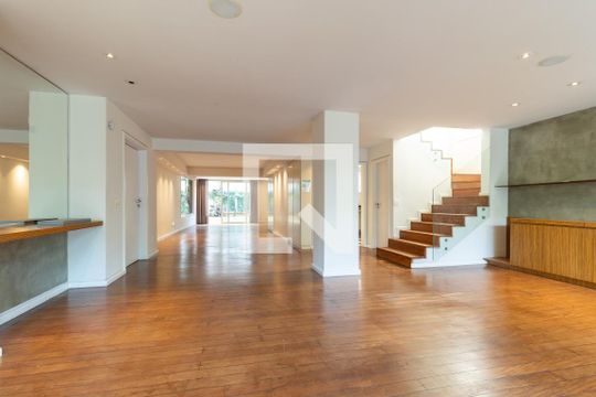 Casa à venda com 3 quartos, 412m² em Jardim Paulista, São Paulo