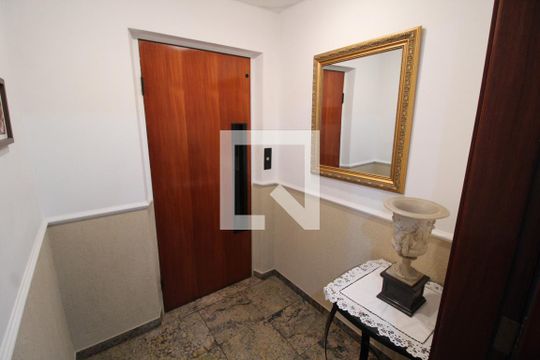 Hall de Entrada de apartamento à venda com 3 quartos, 145m² em Parque da Vila Prudente, São Paulo