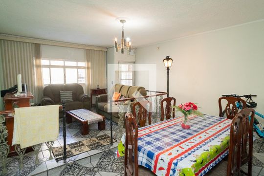 Casa à venda com 3 quartos, 600m² em Taboão, São Bernardo do Campo
