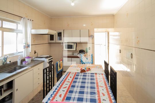 Cozinha de casa à venda com 3 quartos, 600m² em Taboão, São Bernardo do Campo