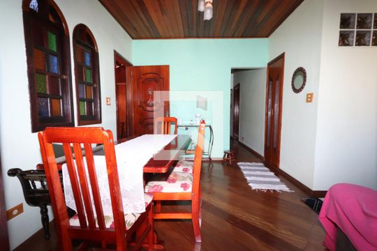 Sala de casa à venda com 3 quartos, 300m² em Vila Califórnia, São Paulo