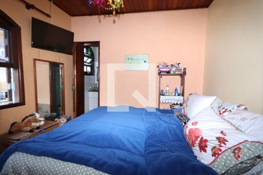 Suíte 1 de casa à venda com 3 quartos, 300m² em Vila Califórnia, São Paulo