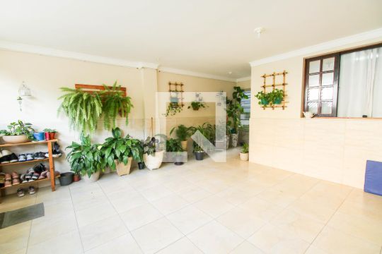 Garagem de casa à venda com 4 quartos, 170m² em Penha de França, São Paulo
