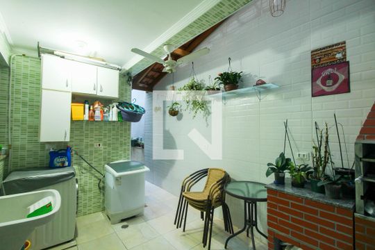 Área de Serviço de casa à venda com 4 quartos, 170m² em Penha de França, São Paulo