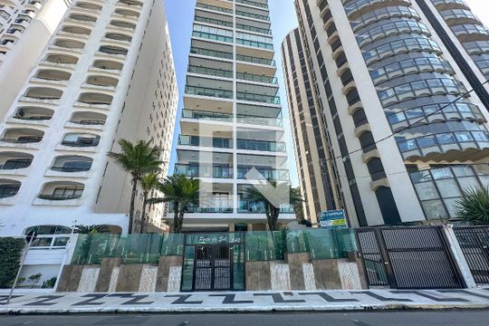 Fachada de apartamento para alugar com 3 quartos, 180m² em Vila Luis Antonio, Guarujá
