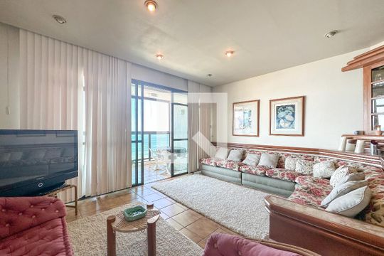 Apartamento para alugar com 3 quartos, 180m² em Vila Luis Antonio, Guarujá