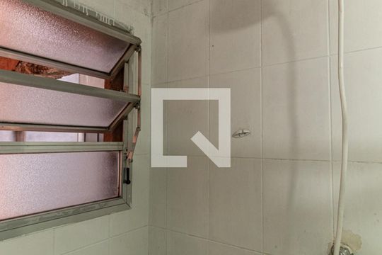 Banheiro - Chuveiro de kitnet/studio para alugar com 1 quarto, 30m² em Vila Buarque, São Paulo