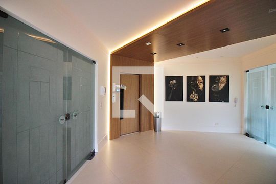 Hall de entrada de apartamento à venda com 4 quartos, 238m² em Centro, São Bernardo do Campo