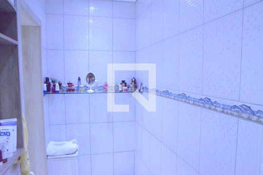 Banheiro da Suíte de casa à venda com 3 quartos, 290m² em Vila Yolanda, Osasco