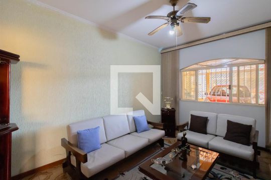 Casa à venda com 4 quartos, 250m² em Jardim Almeida Prado, Guarulhos