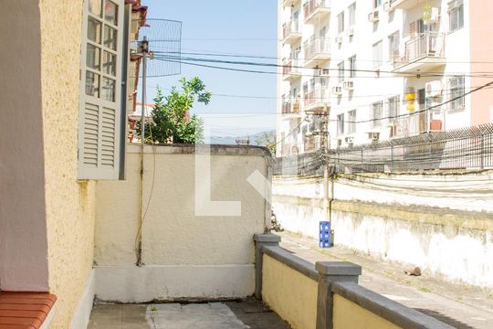 Quintal de casa de condomínio para alugar com 2 quartos, 78m² em Cachambi, Rio de Janeiro