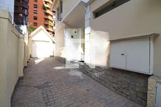 Casa à venda com 2 quartos, 255m² em Jardim Paulista, São Paulo