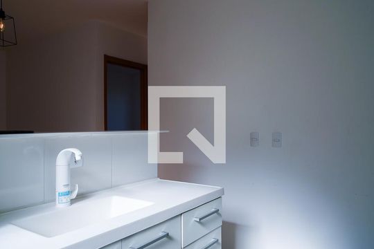 Cozinha de apartamento para alugar com 2 quartos, 45m² em Jardim Karolyne, Votorantim