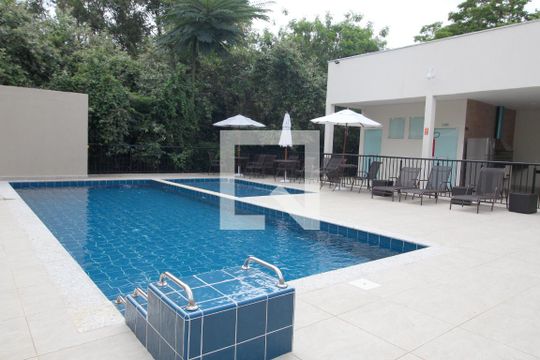 Área comum - Piscina de apartamento para alugar com 2 quartos, 45m² em Jardim Karolyne, Votorantim