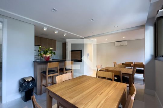Área comum de apartamento à venda com 3 quartos, 125m² em Petrópolis, Porto Alegre