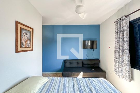 Suíte de apartamento para alugar com 3 quartos, 78m² em Vila Julia, Guarujá