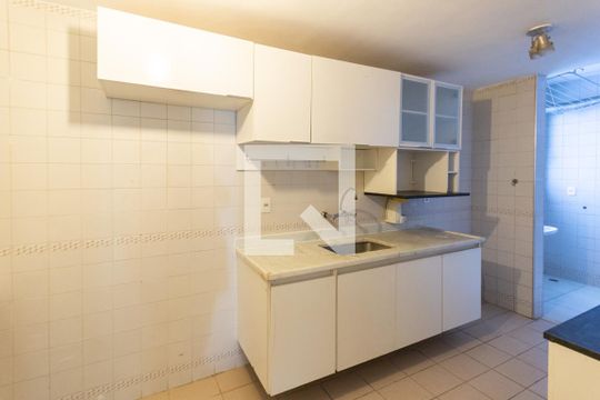 Cozinha de apartamento para alugar com 2 quartos, 90m² em Vila Isabel, Rio de Janeiro