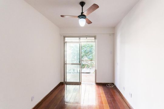 Sala de apartamento para alugar com 2 quartos, 90m² em Vila Isabel, Rio de Janeiro