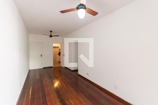 Sala de apartamento para alugar com 2 quartos, 90m² em Vila Isabel, Rio de Janeiro