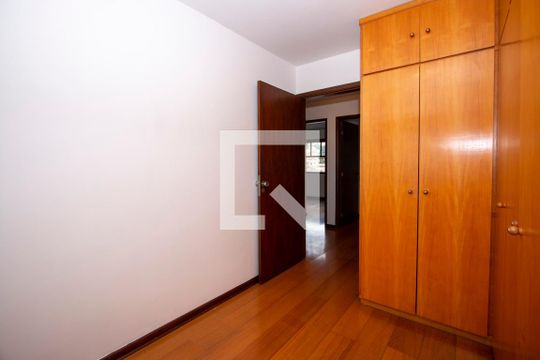 Quarto 1 de casa à venda com 4 quartos, 261m² em Vila Madalena, São Paulo