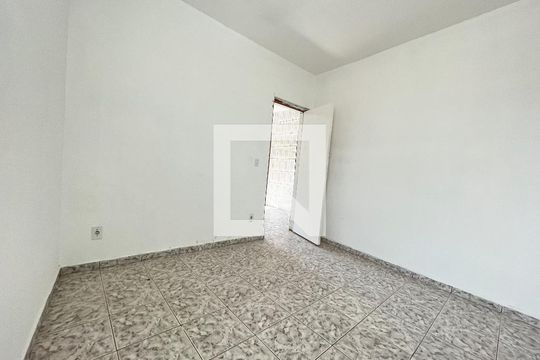 Quarto 1 de casa para alugar com 2 quartos, 80m² em Vila do Encontro, São Paulo