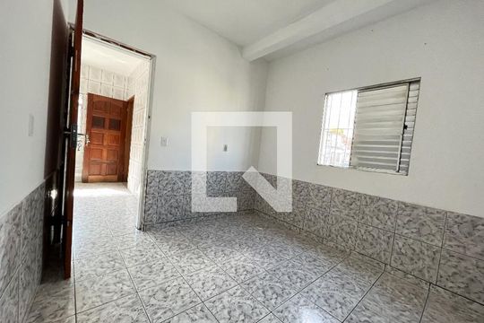 Quarto 2 de casa para alugar com 2 quartos, 80m² em Vila do Encontro, São Paulo