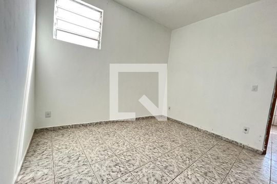 Quarto 1 de casa para alugar com 2 quartos, 80m² em Vila do Encontro, São Paulo
