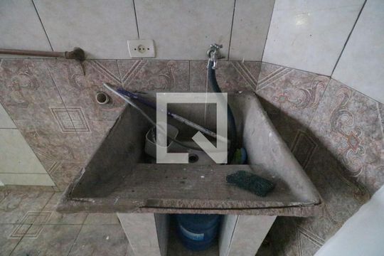 Área de Serviço de casa para alugar com 3 quartos, 68m² em Vila do Encontro, São Paulo