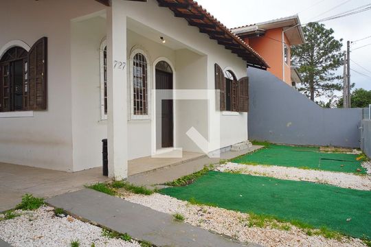 Pátio frente de casa para alugar com 3 quartos, 130m² em Campeche, Florianópolis