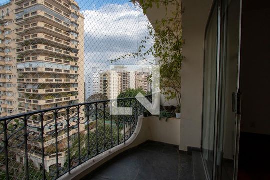 Varanda da Sala de apartamento à venda com 3 quartos, 140m² em Alto de Pinheiros, São Paulo