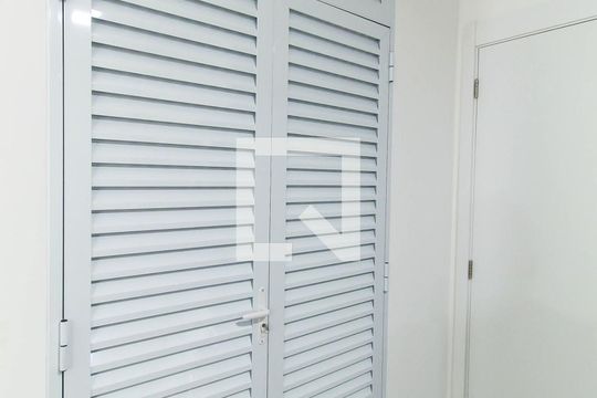 Área de Serviço de apartamento para alugar com 2 quartos, 38m² em Quarta Parada, São Paulo