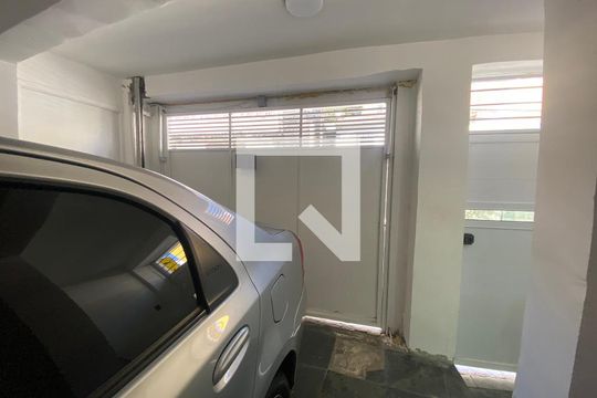 Garagem de casa para alugar com 2 quartos, 100m² em Vila Buenos Aires, São Paulo