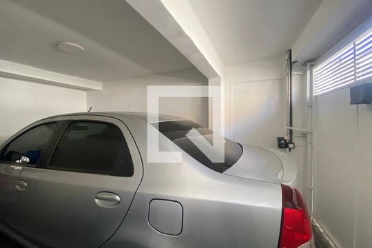Garagem de casa para alugar com 2 quartos, 100m² em Vila Buenos Aires, São Paulo