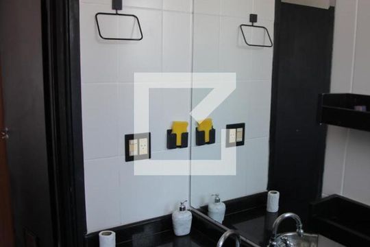 Banheiro de apartamento à venda com 2 quartos, 54m² em Bussocaba, Osasco