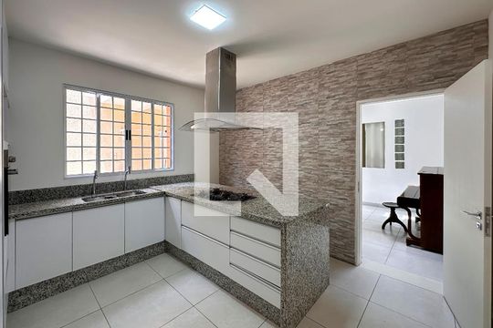Cozinha de casa à venda com 2 quartos, 250m² em Cidade Monções, São Paulo