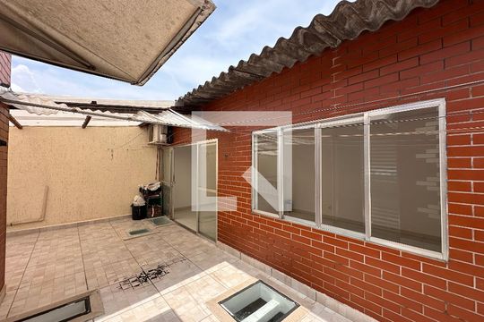 Área de Serviço/Sacada Quarto 1 de casa à venda com 2 quartos, 250m² em Cidade Monções, São Paulo
