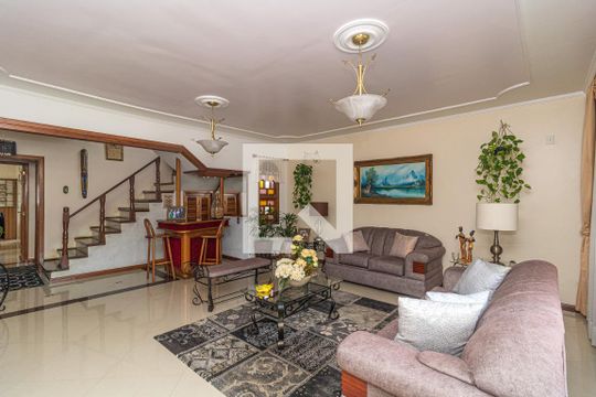 Casa à venda com 4 quartos, 298m² em Sarandi, Porto Alegre