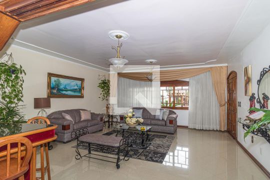 Sala de casa à venda com 4 quartos, 298m² em Sarandi, Porto Alegre