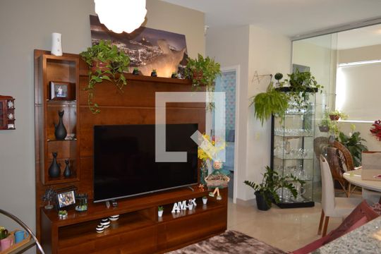 Sala de apartamento à venda com 2 quartos, 63m² em Alvorada, Contagem