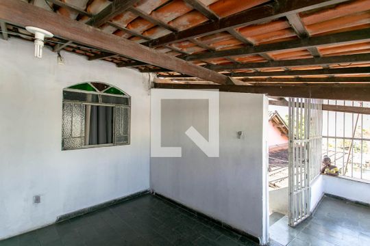 Varanda de casa à venda com 7 quartos, 420m² em Céu Azul, Belo Horizonte