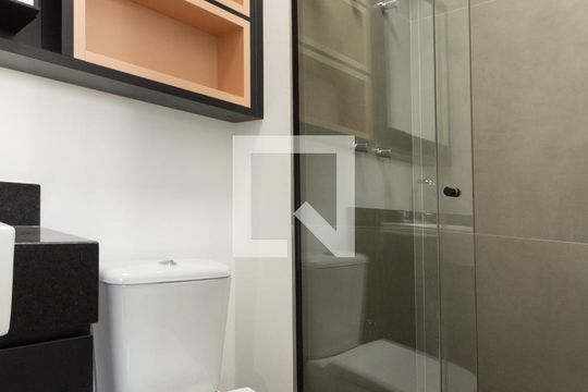 Banheiro de kitnet/studio para alugar com 1 quarto, 34m² em Vila Olímpia, São Paulo