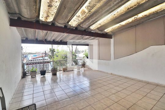 Varanda do Quarto 1 - Suíte de casa à venda com 3 quartos, 235m² em Jardim Santo Alberto, Santo André