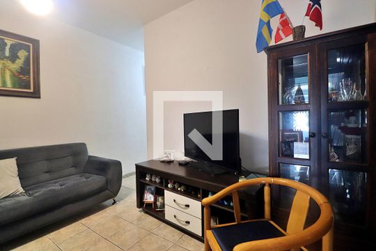 Sala de casa à venda com 3 quartos, 235m² em Jardim Santo Alberto, Santo André