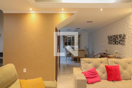 Casa à venda com 3 quartos, 197m² em Parque Residencial Jundiaí, Jundiaí